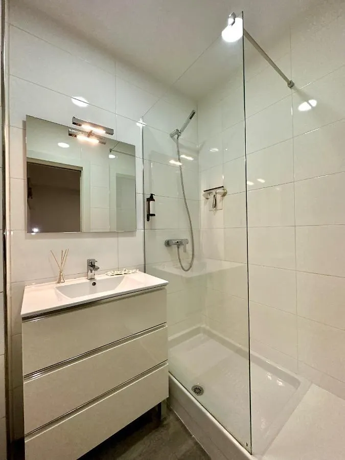 Urbe10 Santa Lucia 1 Bedroom Apartment 1A Málaga