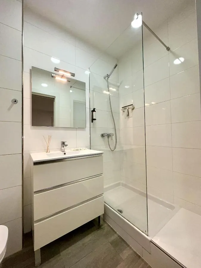 Urbe10 Santa Lucia 1 Bedroom Apartment 1A Málaga Spanien